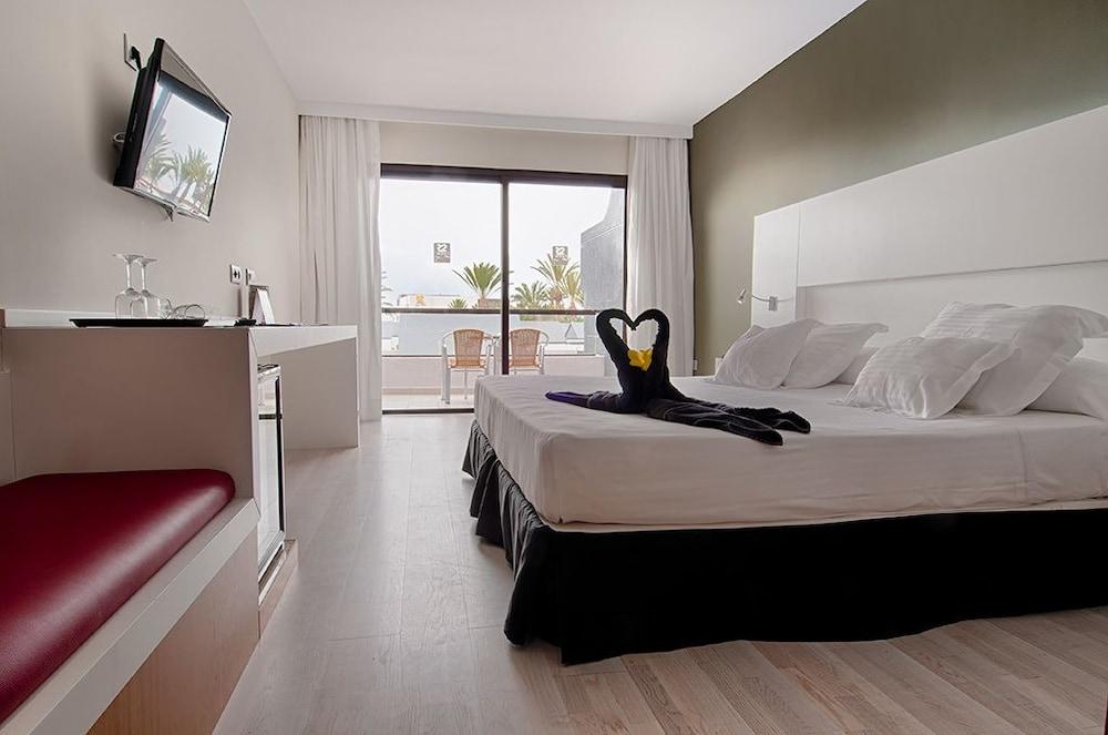 R2 Romantic Fantasia Dreams & Suites Hotel (Adults Only) Tarajalejo Eksteriør billede
