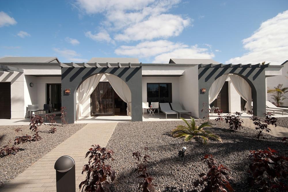 R2 Romantic Fantasia Dreams & Suites Hotel (Adults Only) Tarajalejo Eksteriør billede