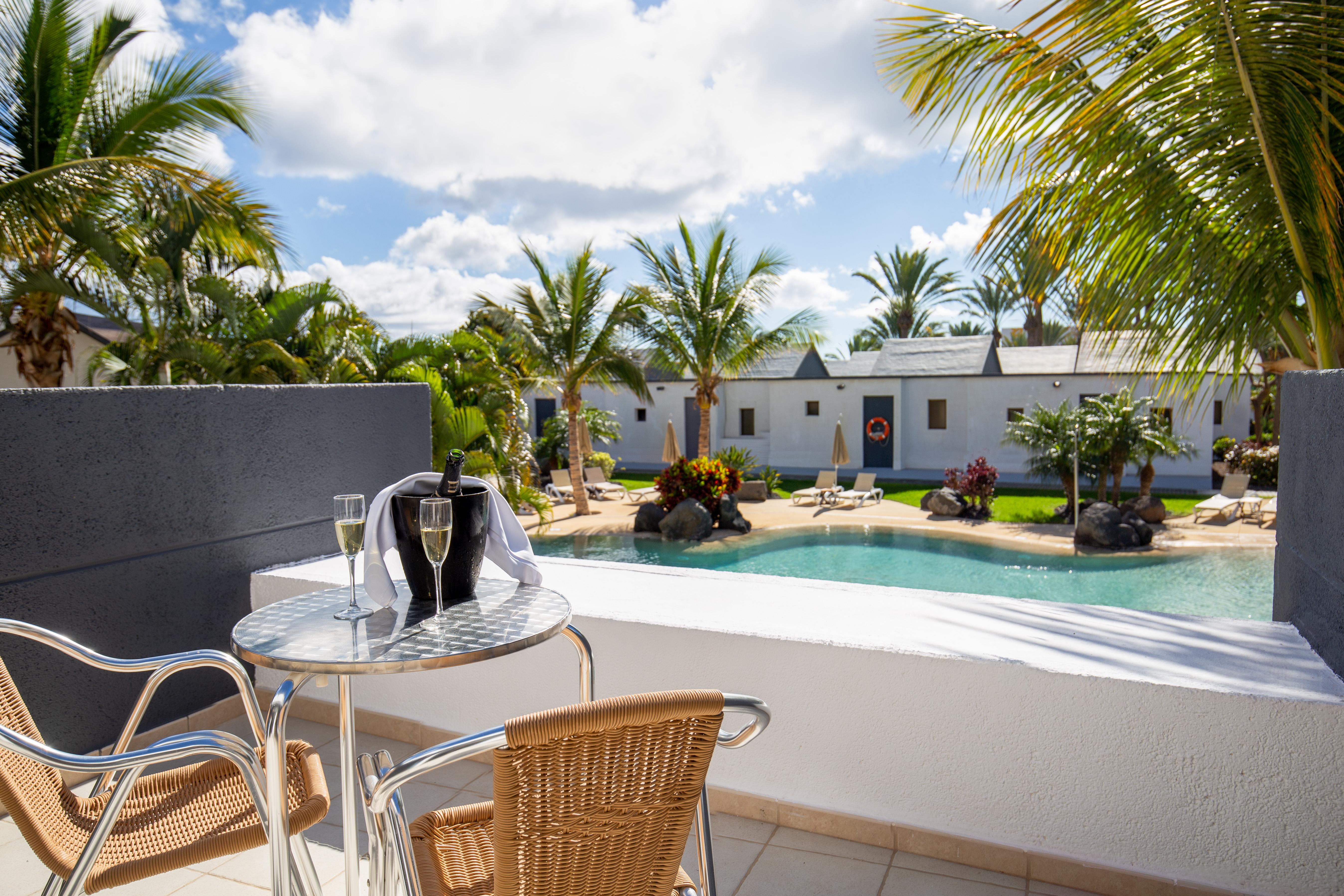 R2 Romantic Fantasia Dreams & Suites Hotel (Adults Only) Tarajalejo Eksteriør billede
