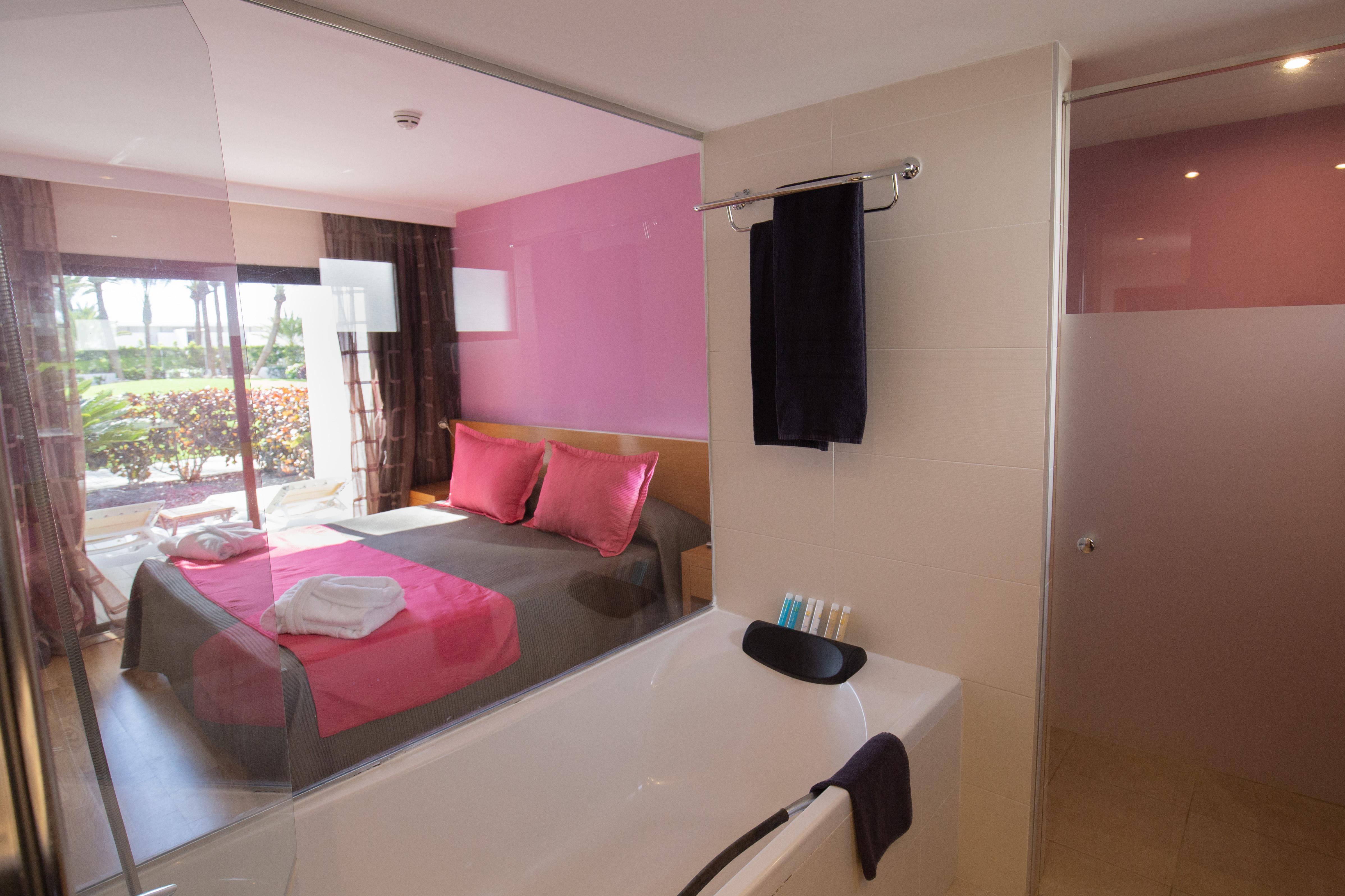R2 Romantic Fantasia Dreams & Suites Hotel (Adults Only) Tarajalejo Eksteriør billede